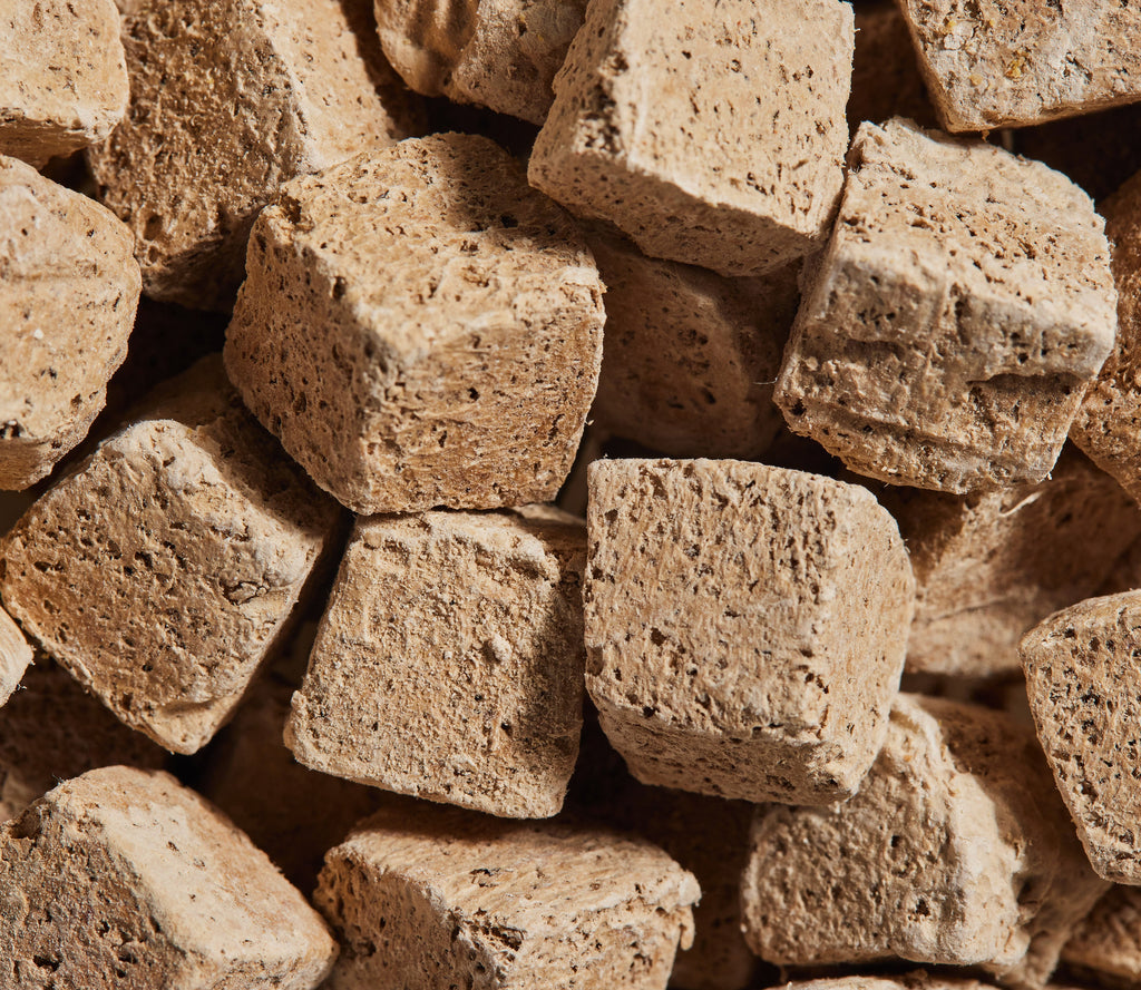 Single-Ingredient Freeze-Dried Beef Liver Dog Treats – Grain-Free Cubes