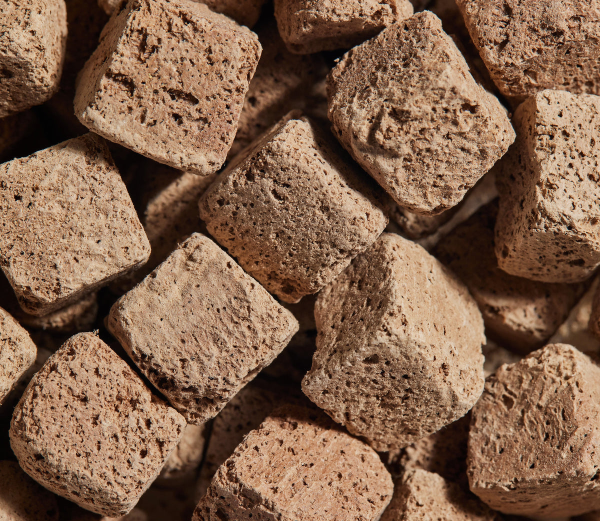 Single-Ingredient Chicken Liver Freeze-Dried Cubes – Dog Treats, Grain-Free