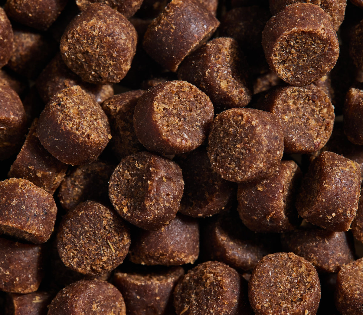 Grass-Fed Beef Soft Training Treats – Non-GMO, Upcycled Dog Bites