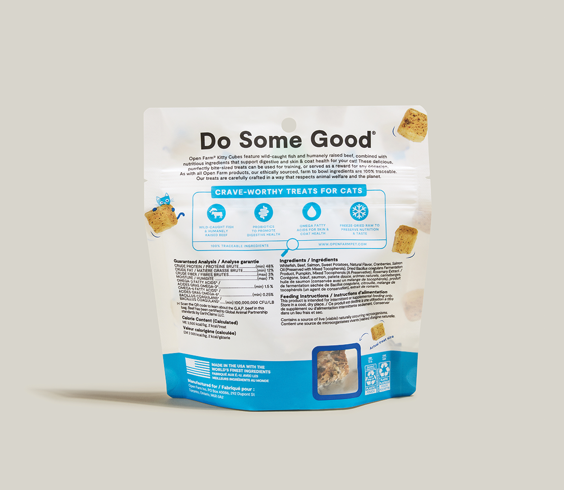 Freeze-Dried Raw Surf & Turf Cat Treat Cubes - Fish & Beef Skin & Coat Bites