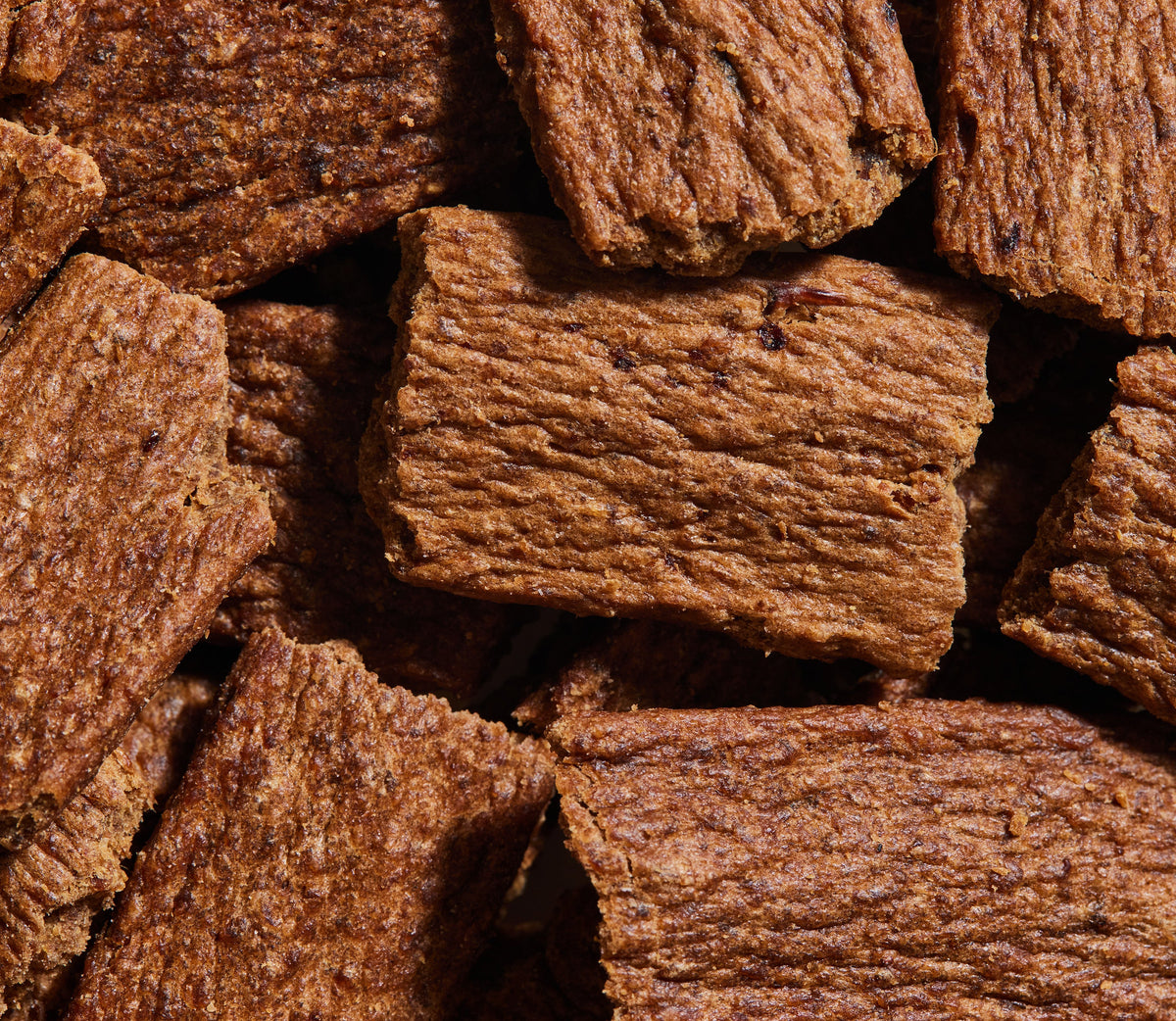 Single-Protein Dehydrated Pork Dog Chews – Grain-Free Natural Treat