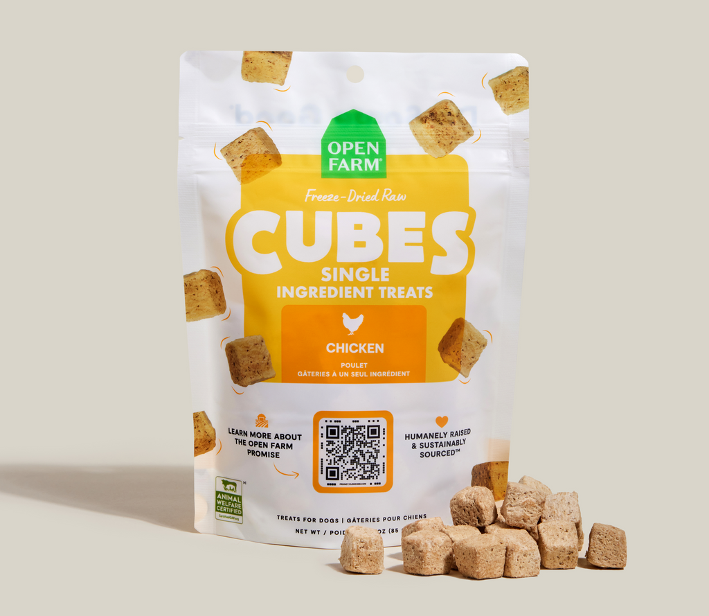 Single-Ingredient Freeze-Dried Raw Chicken Dog Treat Cubes - Grain-Free
