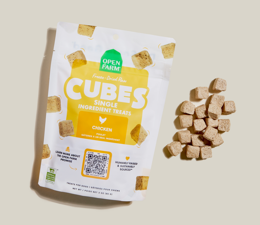 Single-Ingredient Freeze-Dried Raw Chicken Dog Treat Cubes - Grain-Free